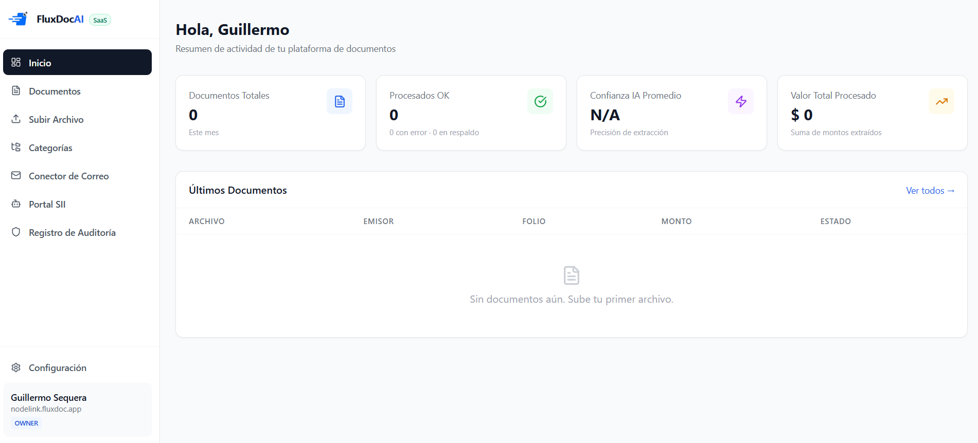 FluxDocAI dashboard — organización automática de documentos tributarios